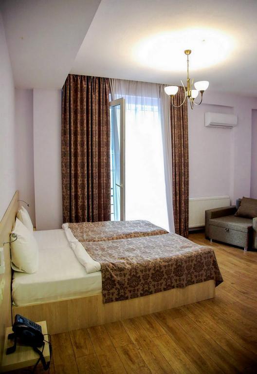 Hotel Feri تبليسي المظهر الخارجي الصورة
