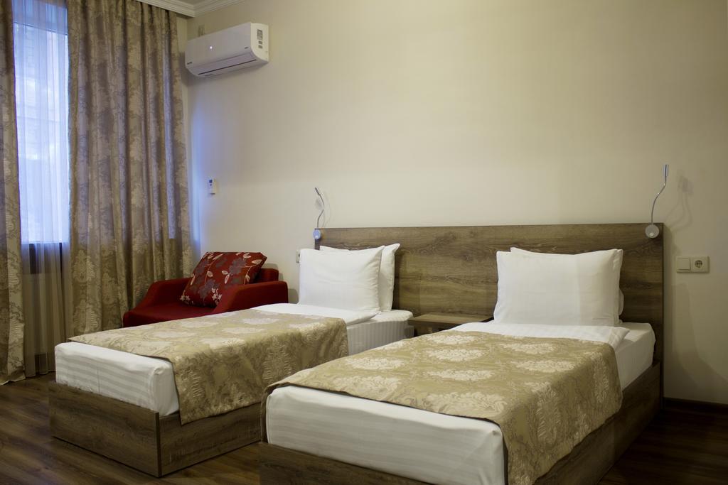 Hotel Feri تبليسي المظهر الخارجي الصورة